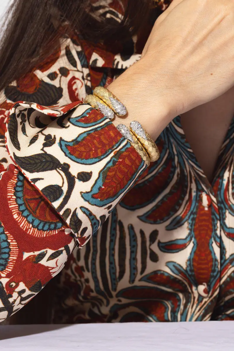 DAVID WEBB Diamond Park Avenue Cuff Bracelet | Thumbnail 4 DAVID WEBB Diamond Park Avenue Cuff Bracelet | Thumbnail 4