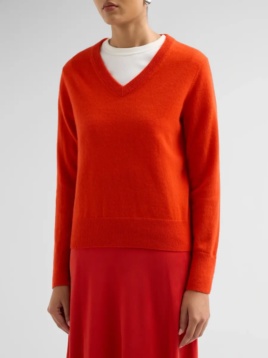 Vince Women's Cashmere V-Neck Sweater | Thumbnail 4