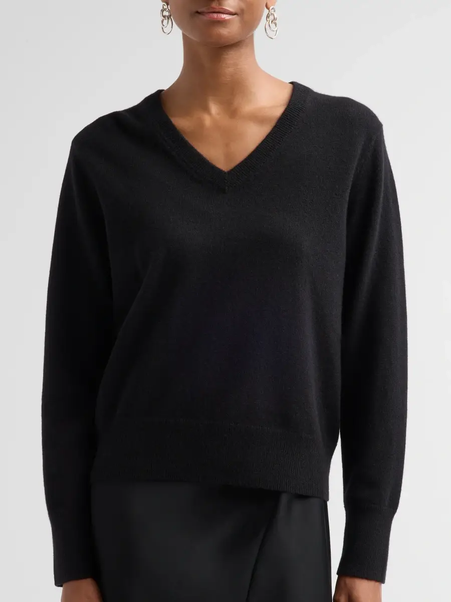 Vince Women's Cashmere V-Neck Sweater | Thumbnail 5 Vince Women's Cashmere V-Neck Sweater | Thumbnail 5