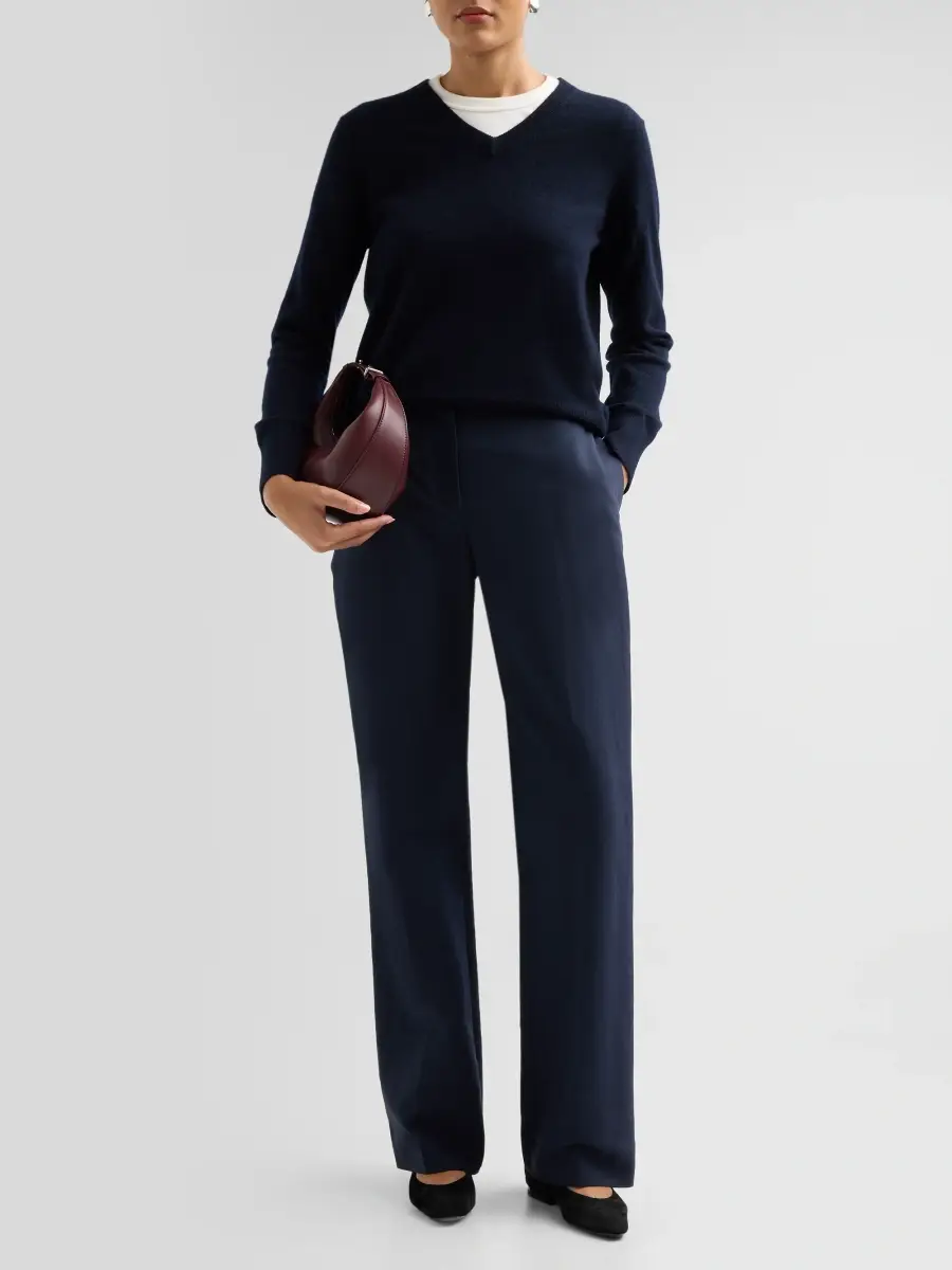 Vince Women's Cashmere V-Neck Sweater | Thumbnail 2 Vince Women's Cashmere V-Neck Sweater | Thumbnail 2