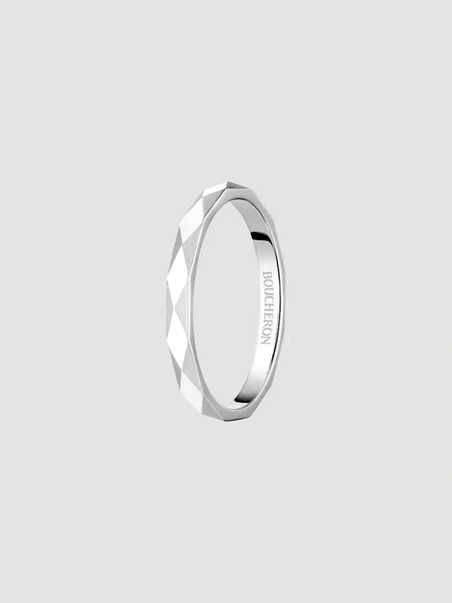 Boucheron Women's Facette Platinum Wedding Band | Thumbnail 3 Boucheron Women's Facette Platinum Wedding Band | Thumbnail 3