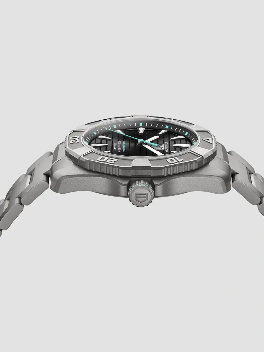 TAG Heuer Women's Aquaracer Solargraph Titanium Bracelet Watch/40MM | Thumbnail 2 TAG Heuer Women's Aquaracer Solargraph Titanium Bracelet Watch/40MM | Thumbnail 2