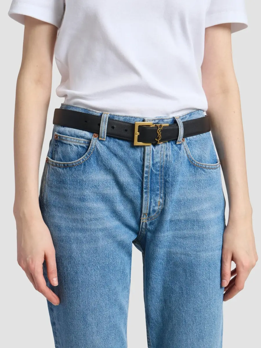 Saint Laurent Women's Cassandre Reversible Belt in Smooth Leather - Black | Thumbnail 2 Saint Laurent Women's Cassandre Reversible Belt in Smooth Leather - Black | Thumbnail 2