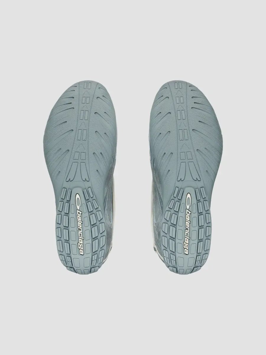 Balenciaga Women's Radar Velvety Sneakers | Thumbnail 3 Balenciaga Women's Radar Velvety Sneakers | Thumbnail 3