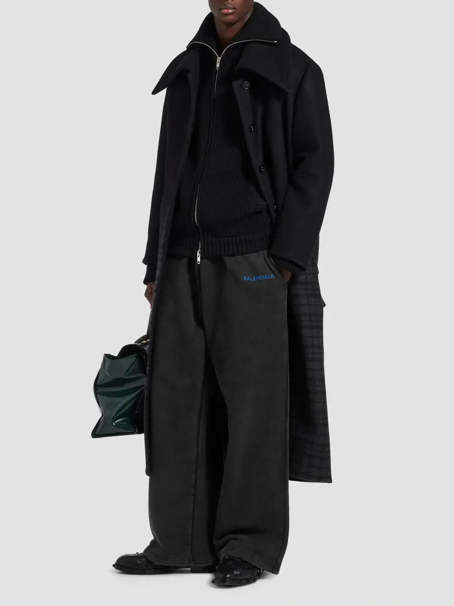 Balenciaga Men's Oversized Baggy Sweatpants | Thumbnail 2 Balenciaga Men's Oversized Baggy Sweatpants | Thumbnail 2