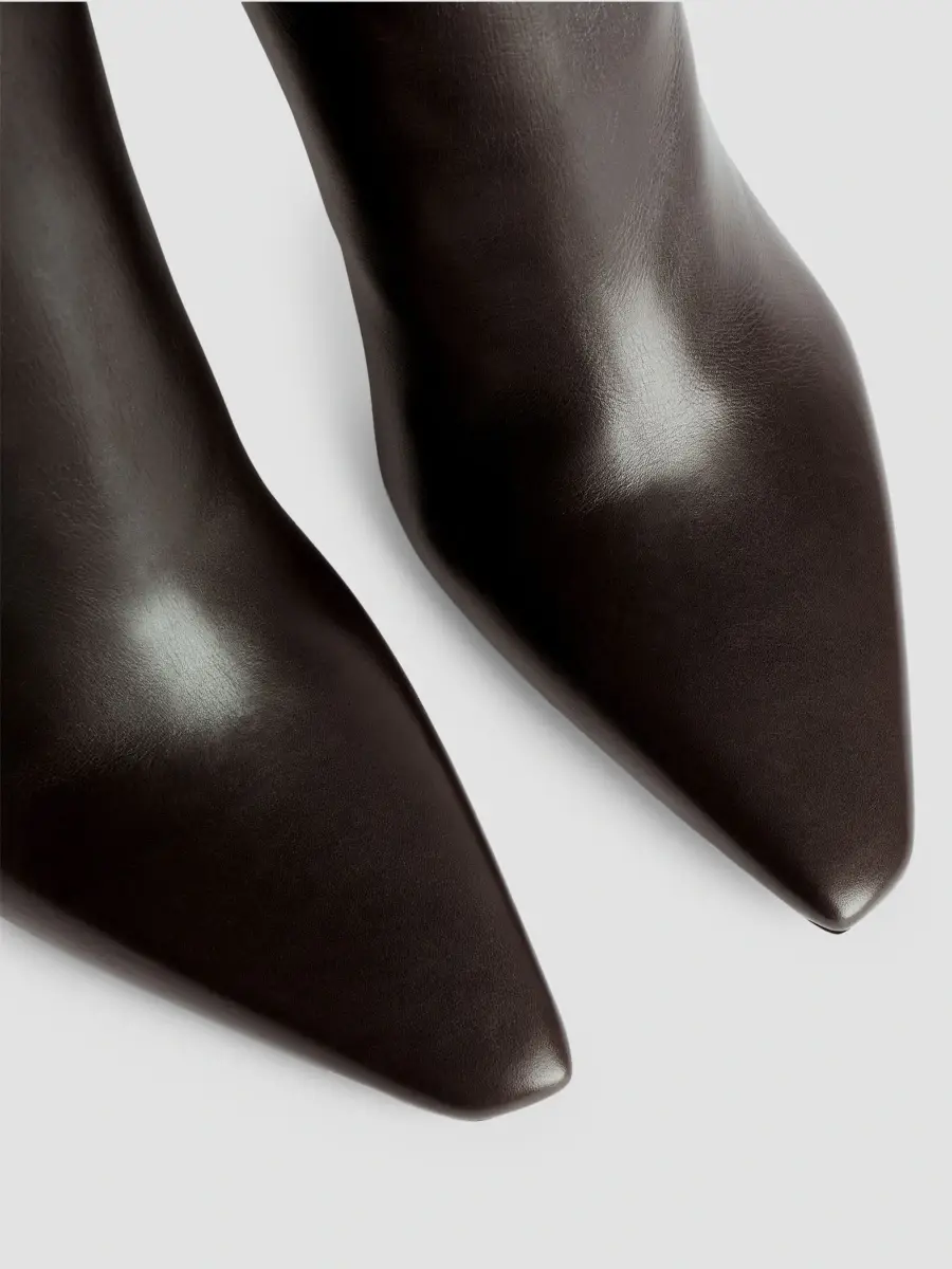 Balenciaga Women's Duchesse Boots | Thumbnail 6