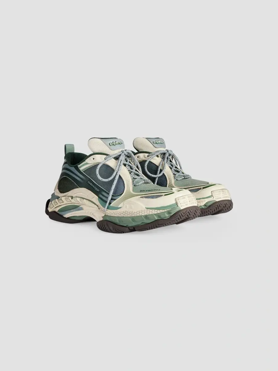 Balenciaga Men's Triple S.2 Gradient Sneakers | Thumbnail 2 Balenciaga Men's Triple S.2 Gradient Sneakers | Thumbnail 2