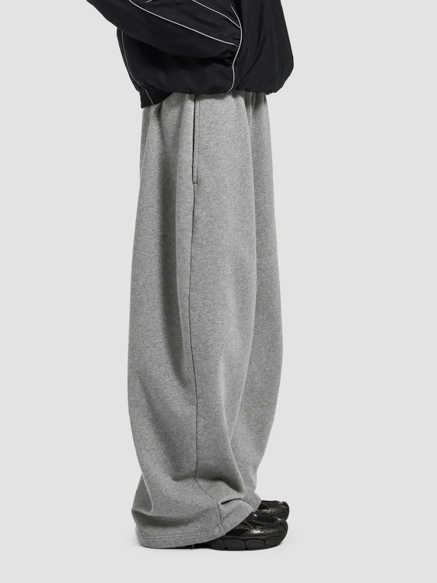 Balenciaga Women's Barrel Sweatpants | Thumbnail 5