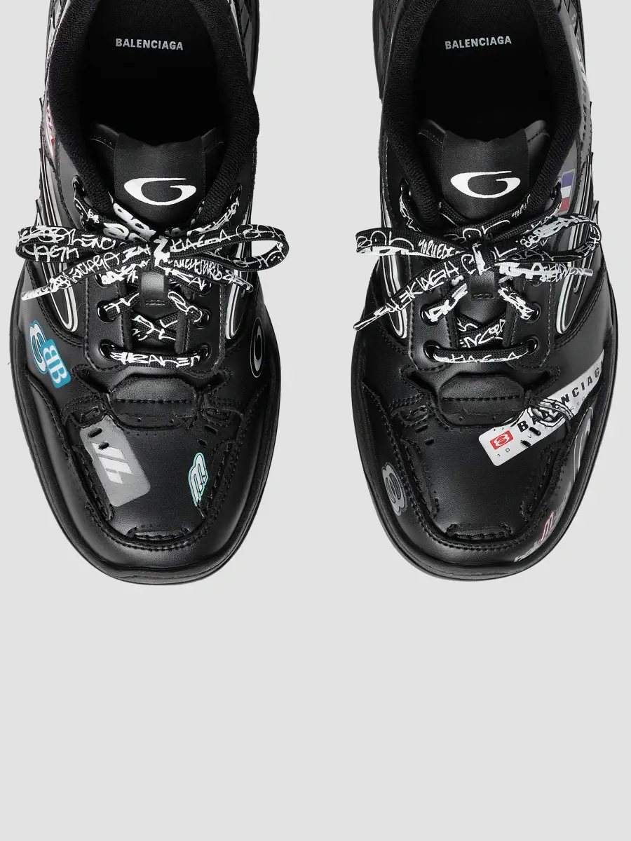 Balenciaga Men's Hamptons Stickers Sneakers | Thumbnail 4 Balenciaga Men's Hamptons Stickers Sneakers | Thumbnail 4
