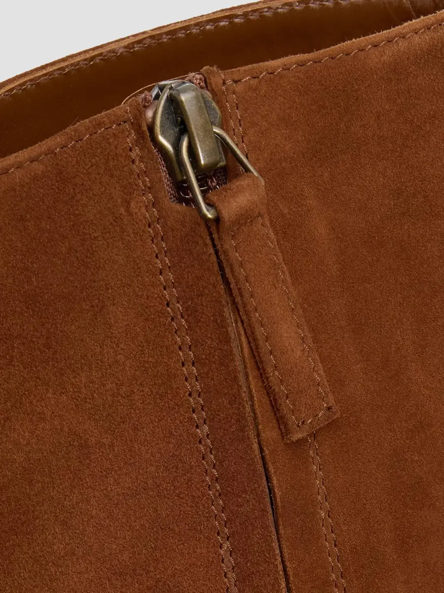 Manolo Blahnik Women's Jaima Suede Ankle Boots | Thumbnail 5 Manolo Blahnik Women's Jaima Suede Ankle Boots | Thumbnail 5