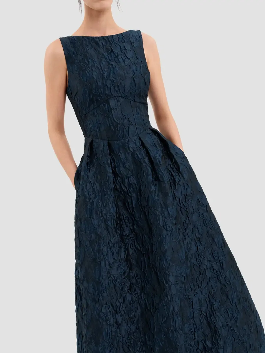 Rebecca Vallance Women's Cascades Jacquard Gown | Thumbnail 4 Rebecca Vallance Women's Cascades Jacquard Gown | Thumbnail 4