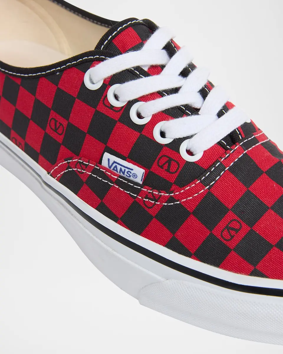 Valentino Garavani x Vans Men's Tess St VLogo Check Canvas Low-Top Sneakers | Thumbnail 5 Valentino Garavani x Vans Men's Tess St VLogo Check Canvas Low-Top Sneakers | Thumbnail 5