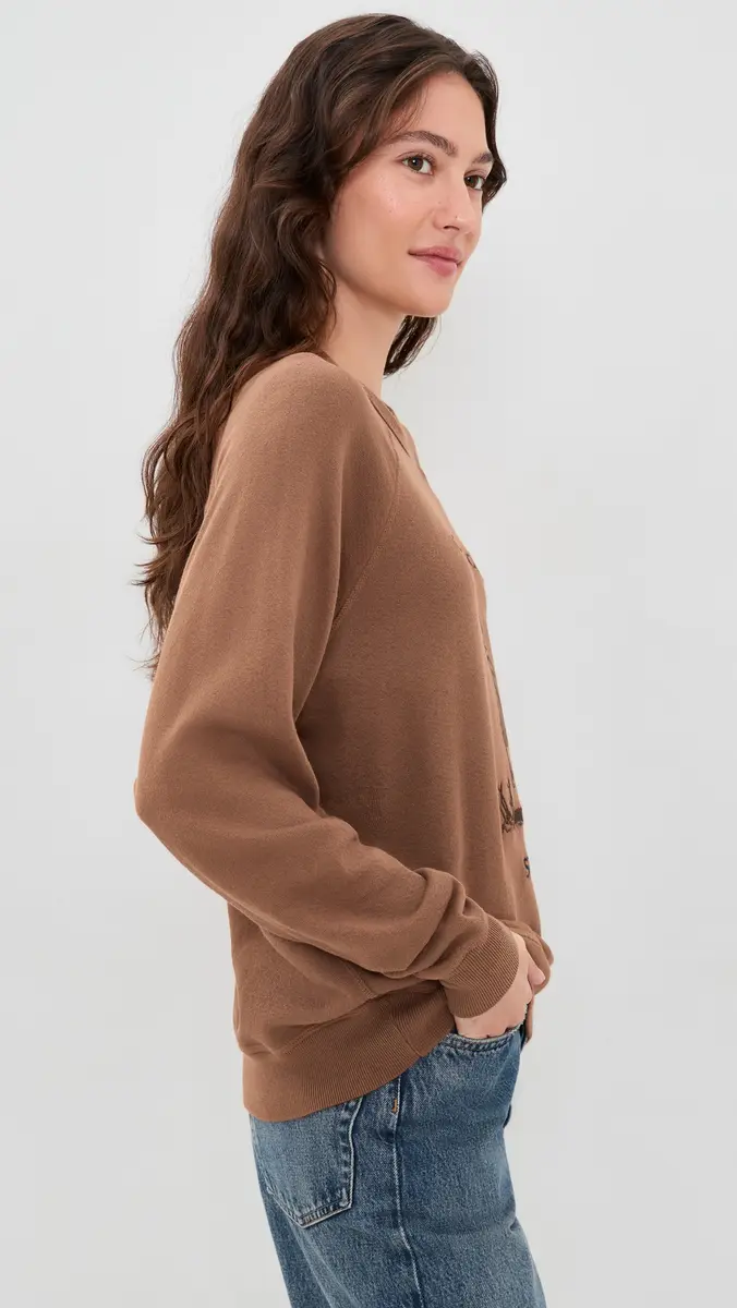 The Great. THE GREAT. The College Sweatshirt with Stetson Graphic Tobacco | Thumbnail 4 The Great. THE GREAT. The College Sweatshirt with Stetson Graphic Tobacco | Thumbnail 4