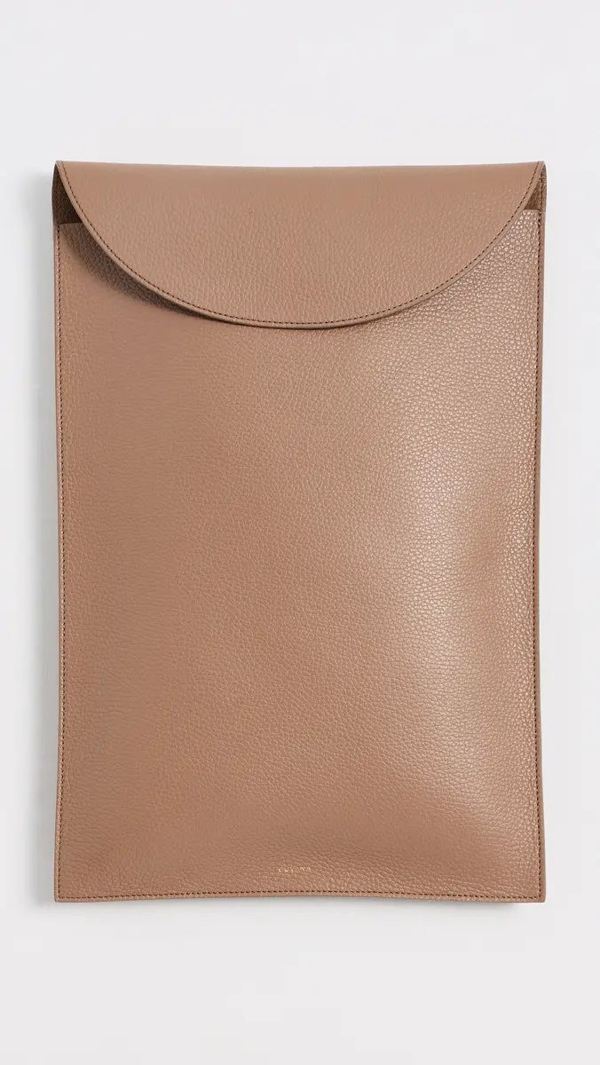 Cuyana Convertible Leather Laptop Sleeve | Thumbnail 2