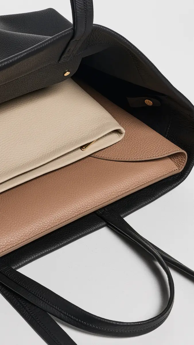 Cuyana Convertible Leather Laptop Sleeve | Thumbnail 5