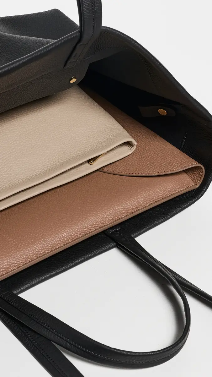 Cuyana Medium Zipper Pouch | Thumbnail 4 Cuyana Medium Zipper Pouch | Thumbnail 4