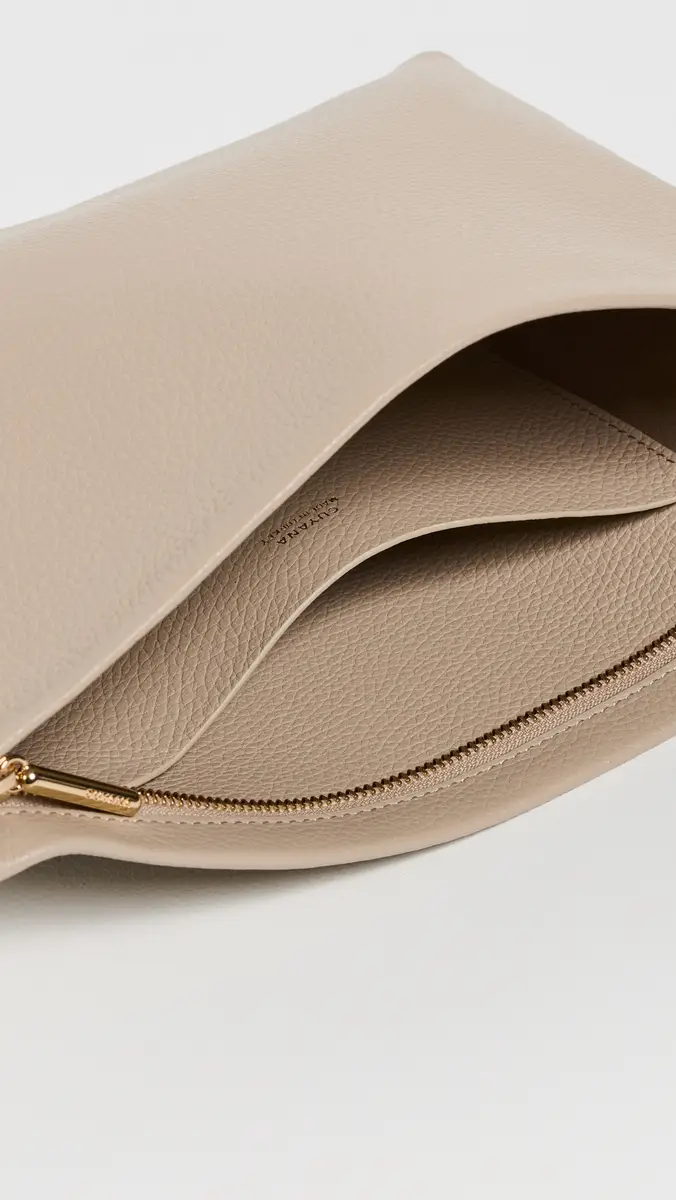 Cuyana Medium Zipper Pouch | Thumbnail 6 Cuyana Medium Zipper Pouch | Thumbnail 6