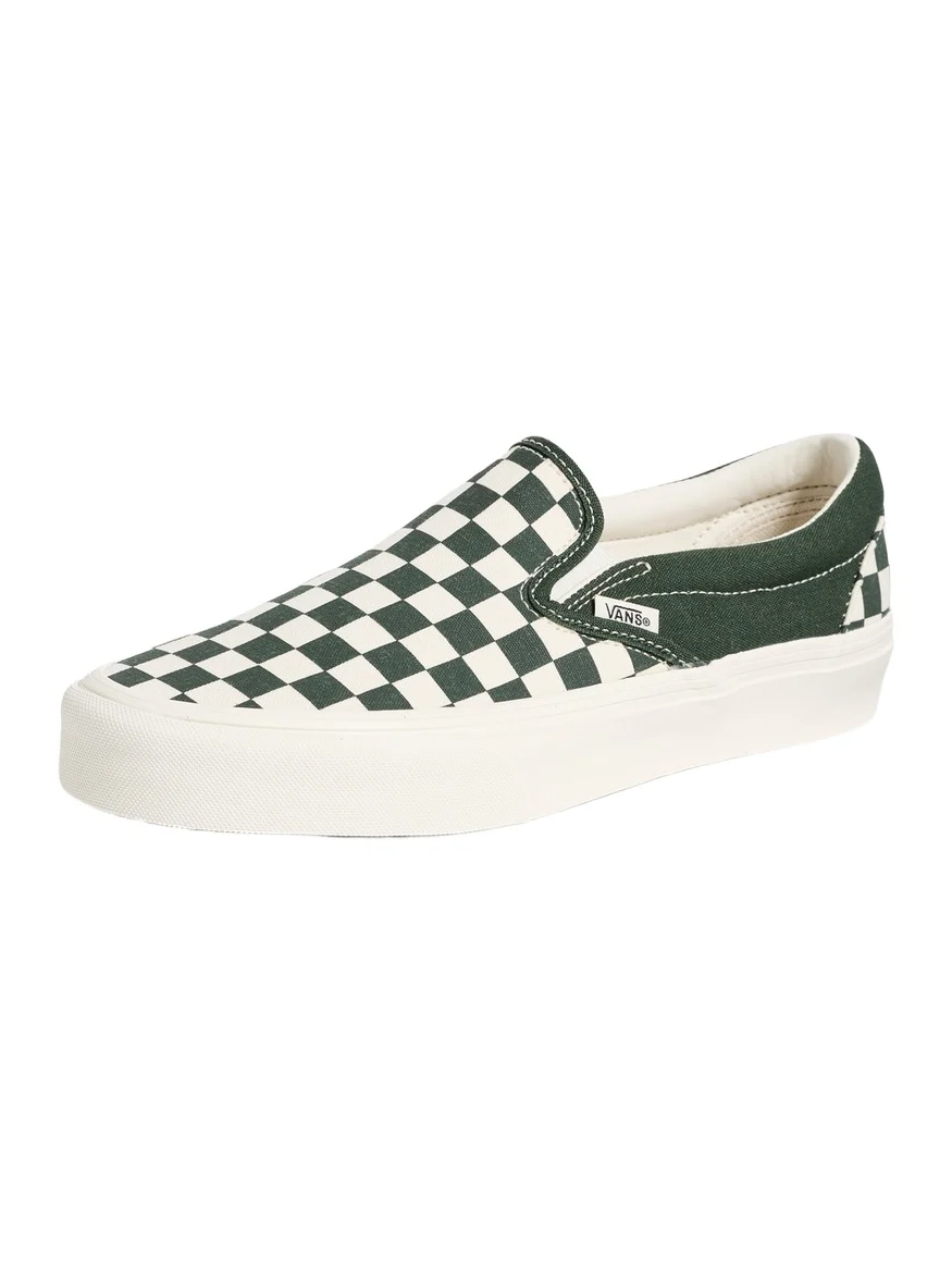 Vans Classics Unisex Slip On Sneakers
