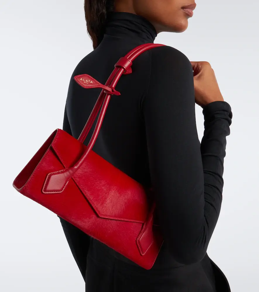 Alaïa Alaïa Le Teckel Small calf hair shoulder bag | Thumbnail 6 Alaïa Alaïa Le Teckel Small calf hair shoulder bag | Thumbnail 6
