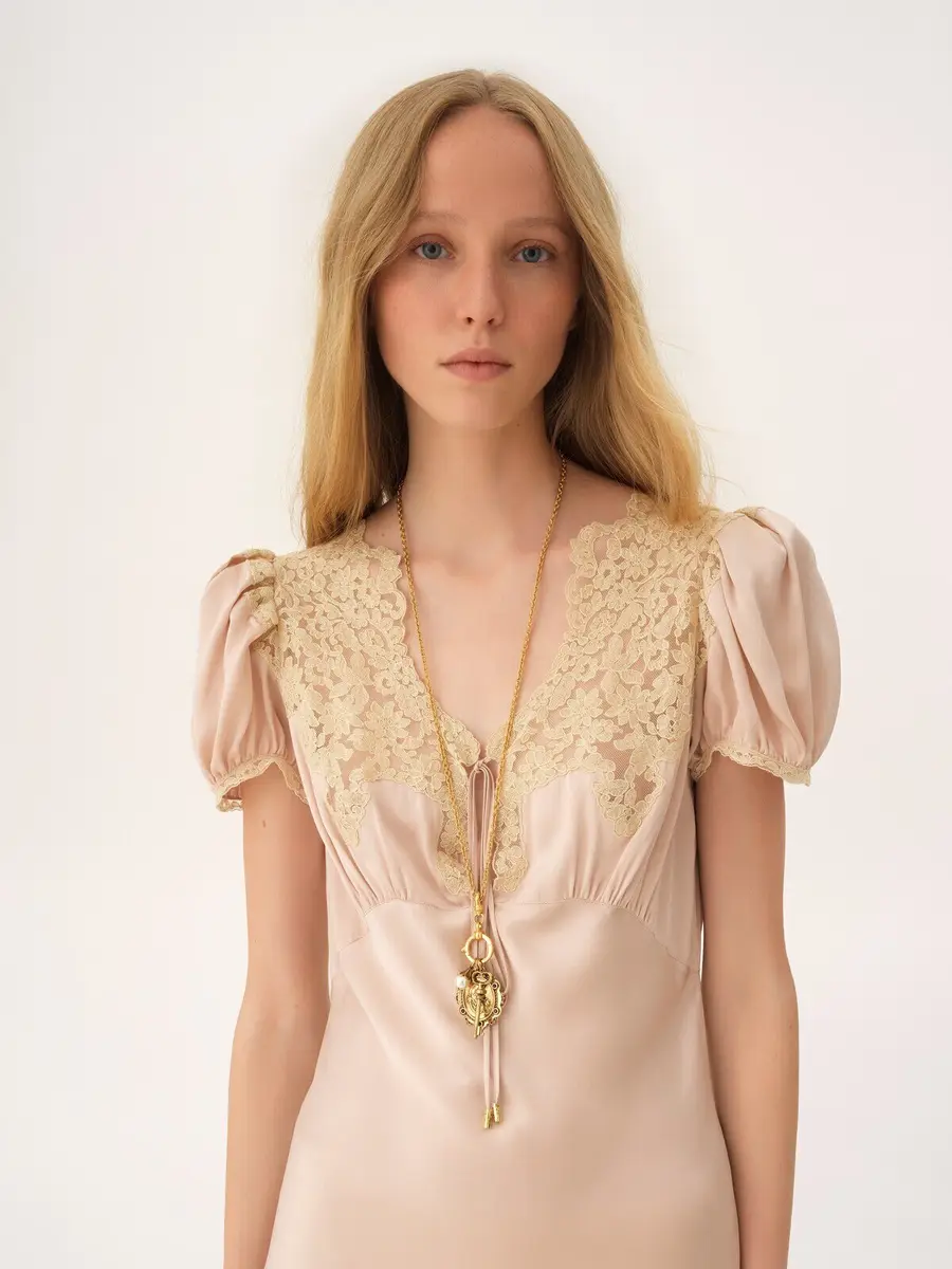 Chloé The Château Treasures pendant necklace | Thumbnail 3 Chloé The Château Treasures pendant necklace | Thumbnail 3