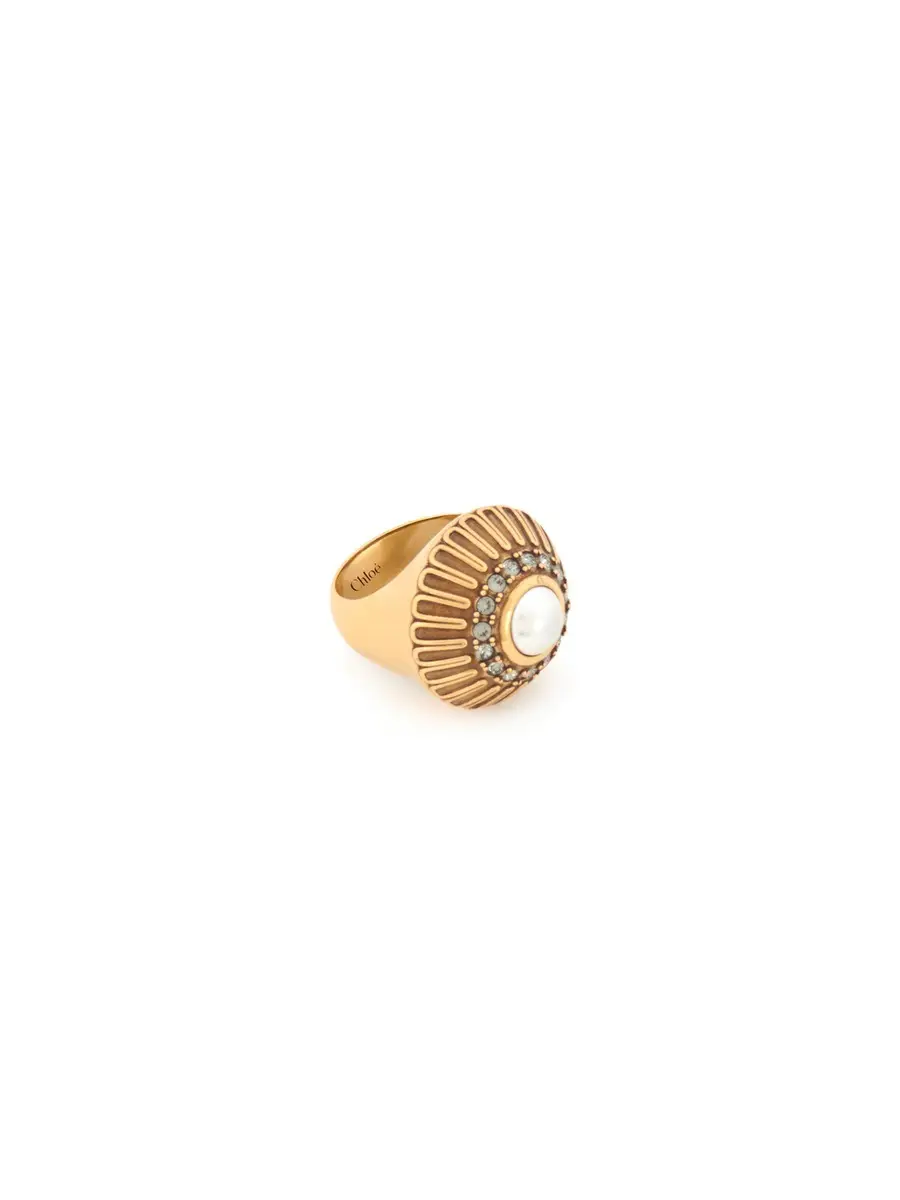 The Château Treasures ring The Château Treasures ring