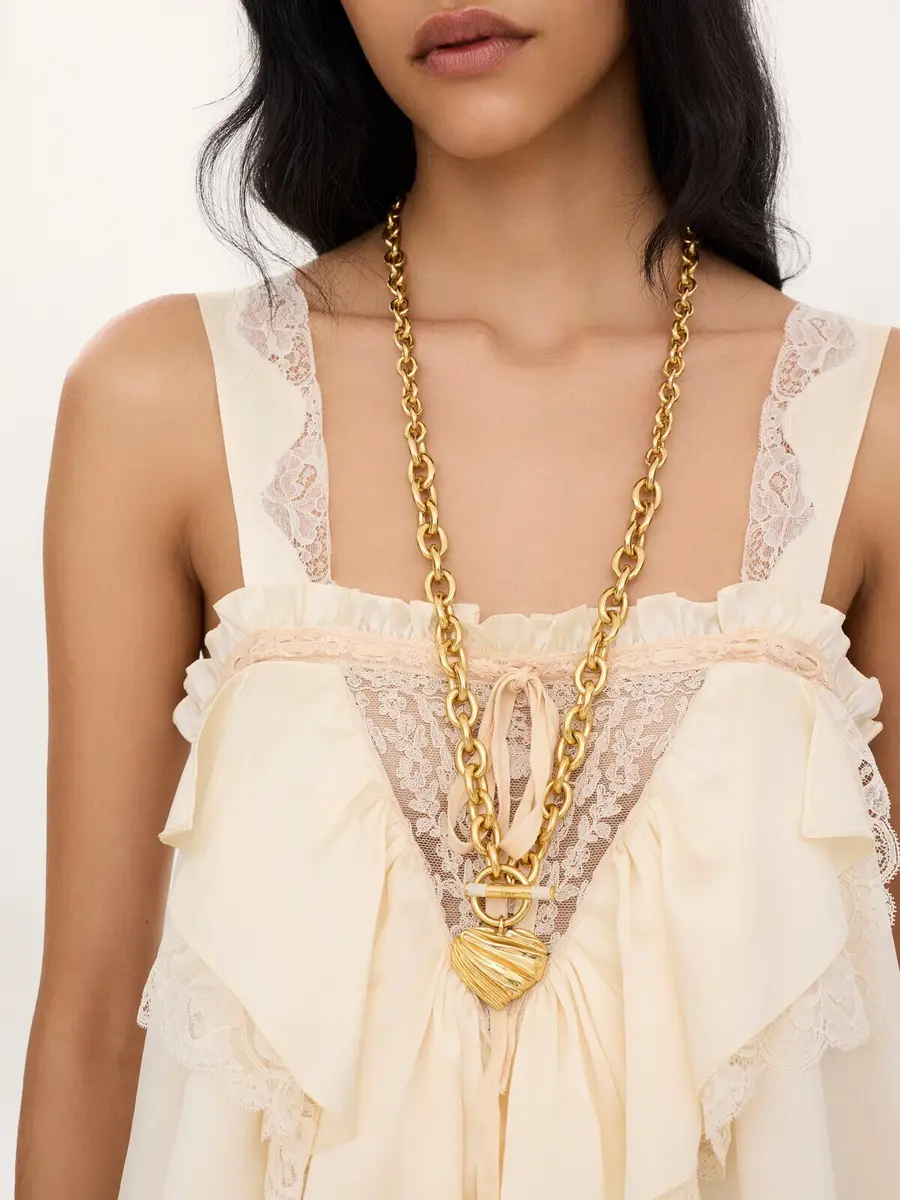 Chloé The Chloé Pleated Heart necklace | Thumbnail 5 Chloé The Chloé Pleated Heart necklace | Thumbnail 5
