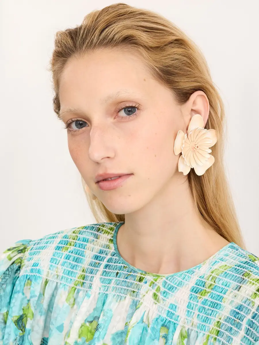 Chloé The Chloé Bloom earrings | Thumbnail 3 Chloé The Chloé Bloom earrings | Thumbnail 3