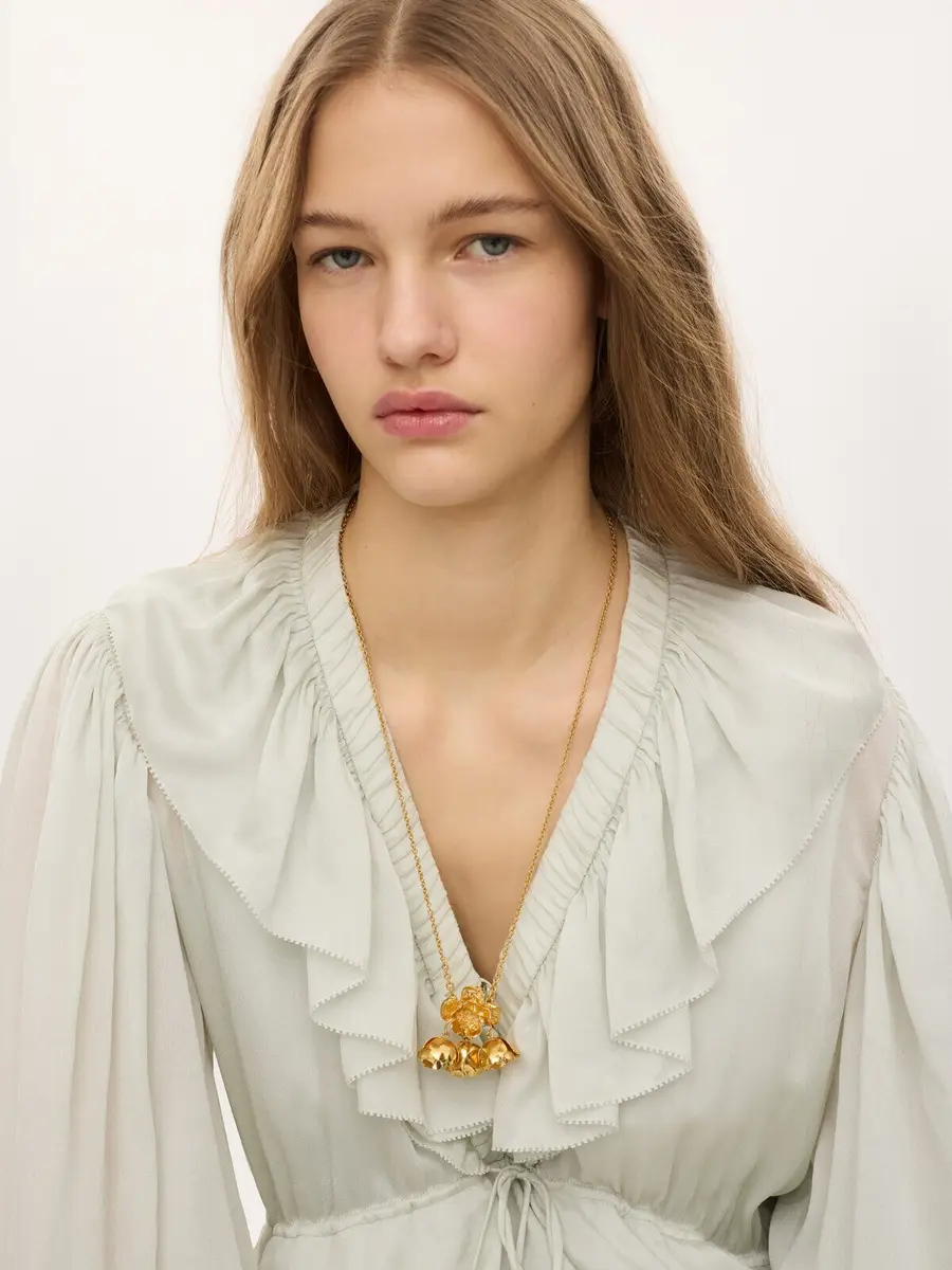 Chloé The Chloé Bouquet pendant necklace | Thumbnail 3 Chloé The Chloé Bouquet pendant necklace | Thumbnail 3