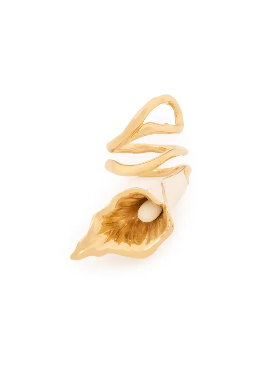 The Chloé Lily ring