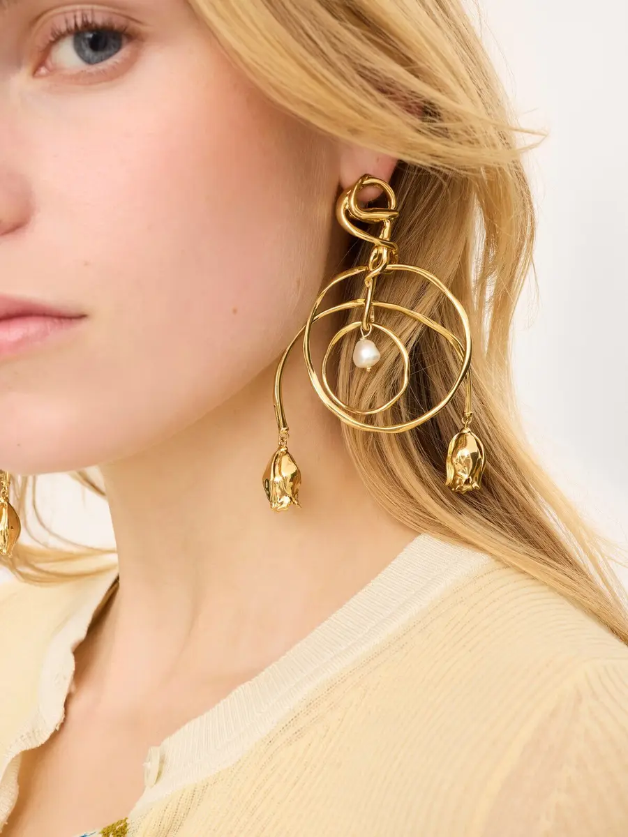 Chloé The Chloé Tulip earrings | Thumbnail 5 Chloé The Chloé Tulip earrings | Thumbnail 5