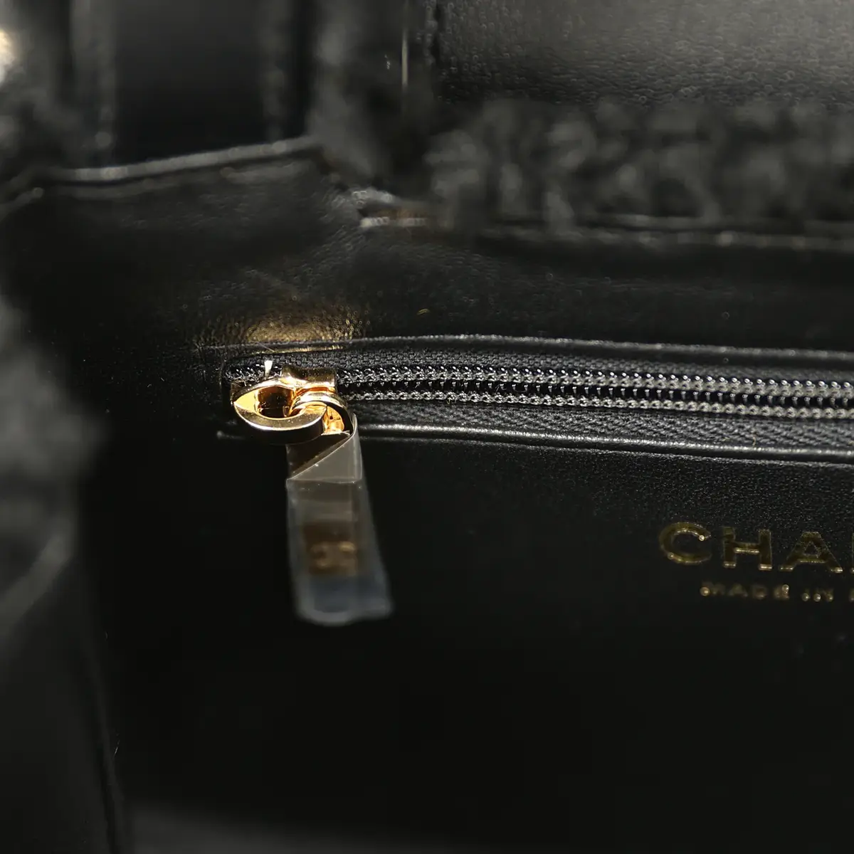 Chanel Chanel Small Kelly Shopper Black Shearling Gold Hardware | Thumbnail 10 Chanel Chanel Small Kelly Shopper Black Shearling Gold Hardware | Thumbnail 10