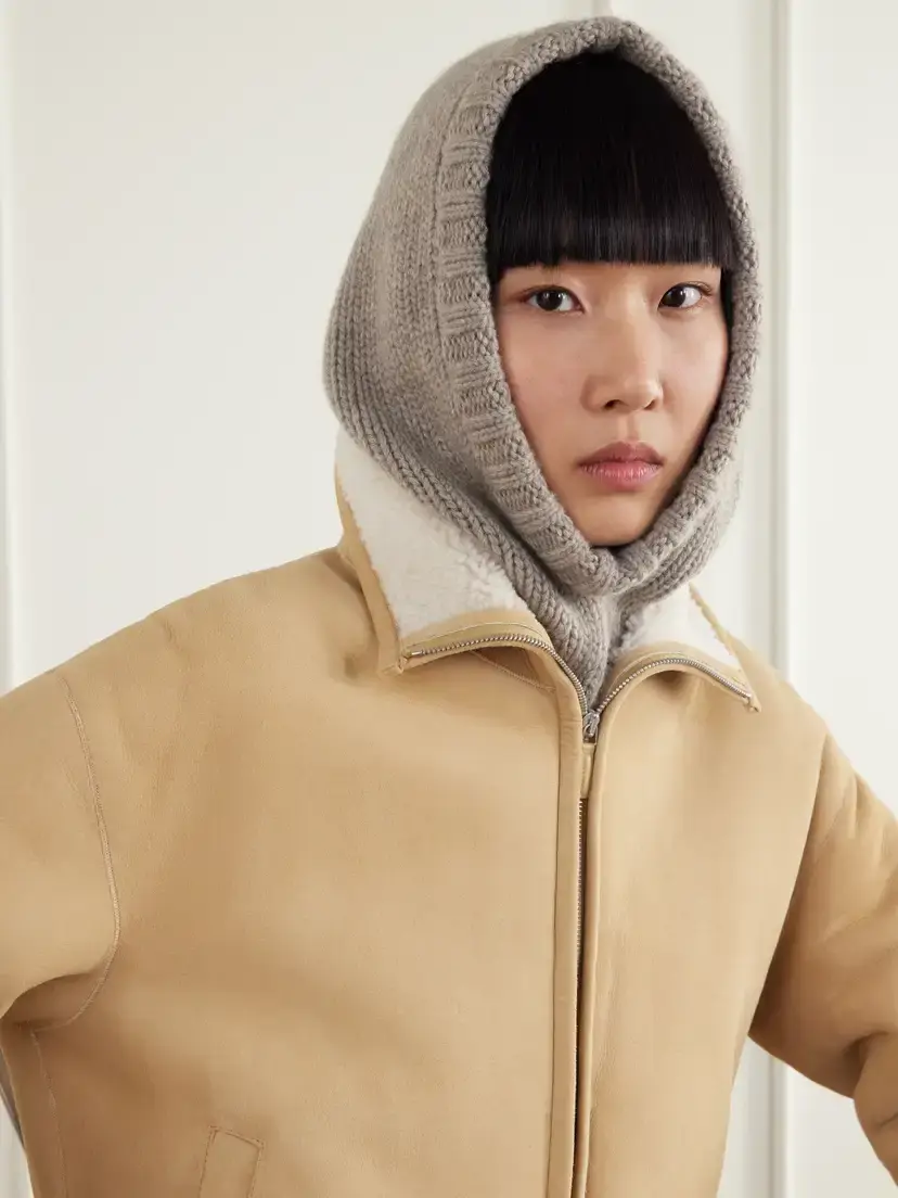 Johnstons of Elgin Phoebe Ribbed Cashmere Snood | Thumbnail 2 Johnstons of Elgin Phoebe Ribbed Cashmere Snood | Thumbnail 2