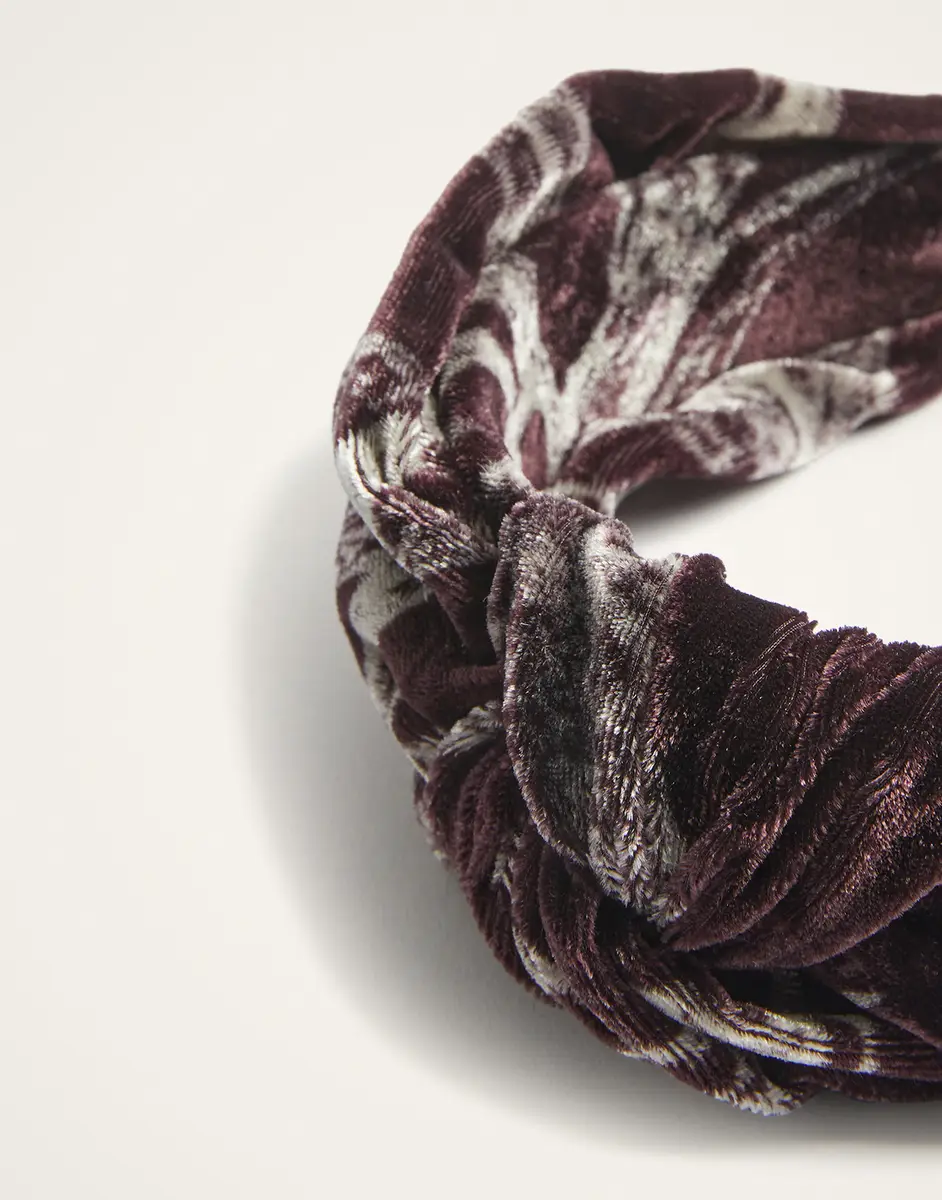 La Double J Love Knot Headband | Thumbnail 4