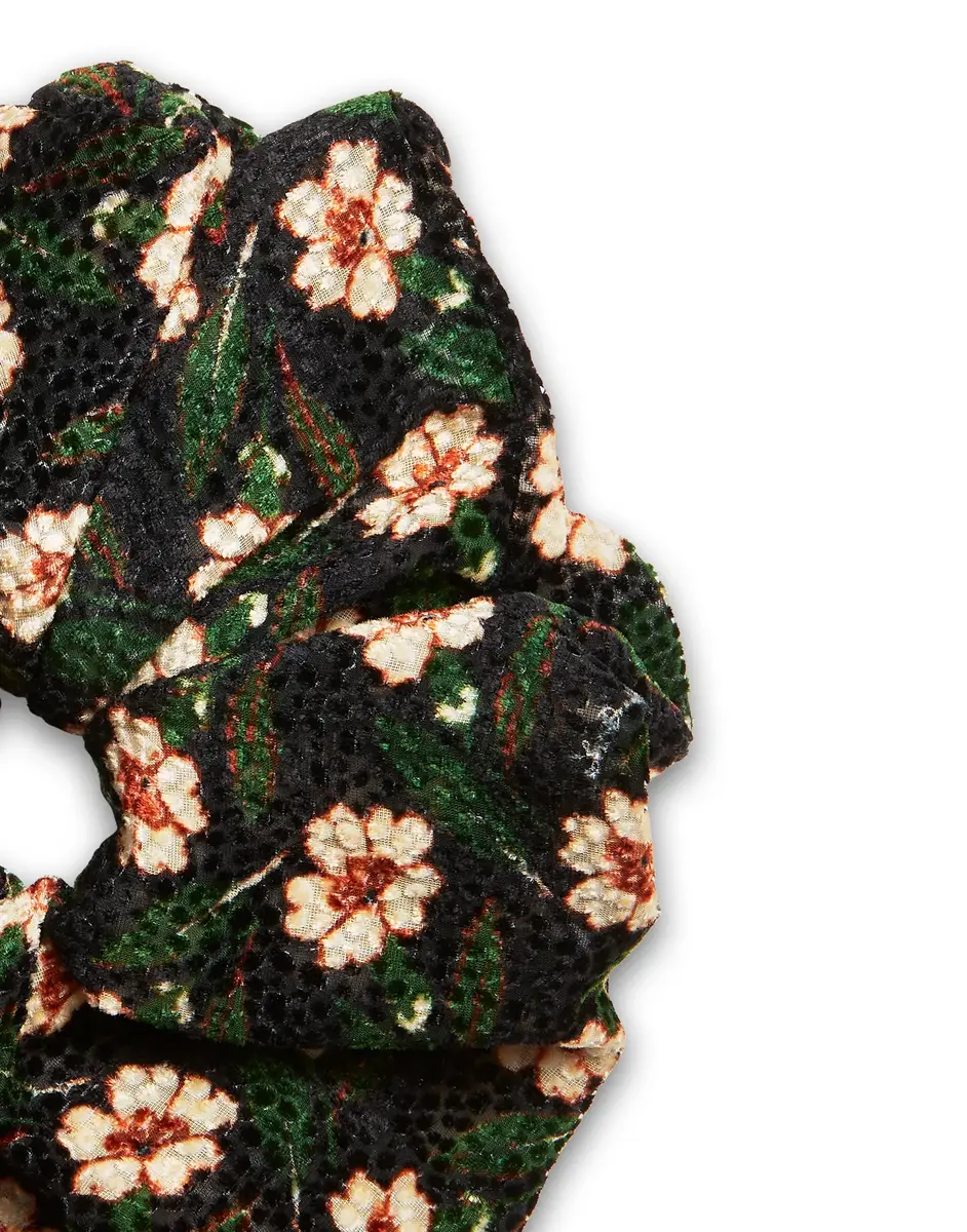 La Double J Giga Scrunchie | Thumbnail 3 La Double J Giga Scrunchie | Thumbnail 3