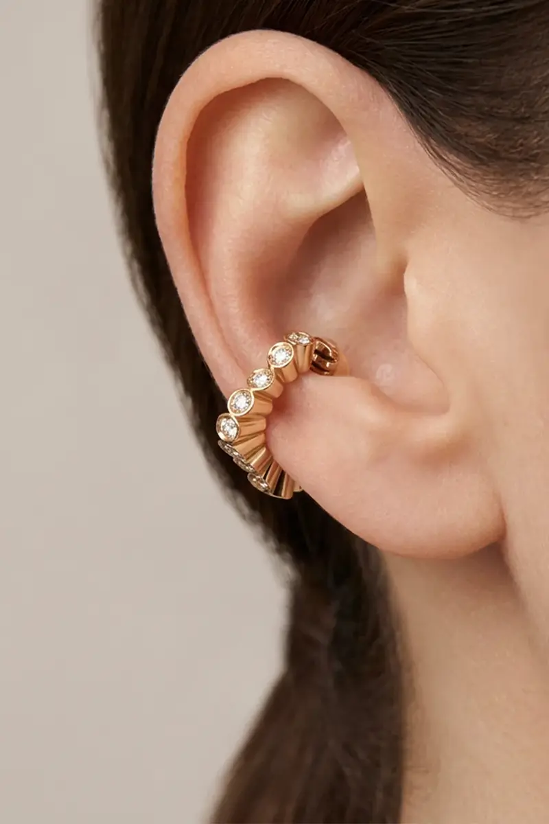 MAISON MARCELLE Diamond Ribbed Serti Clos Ear Cuff | Thumbnail 2