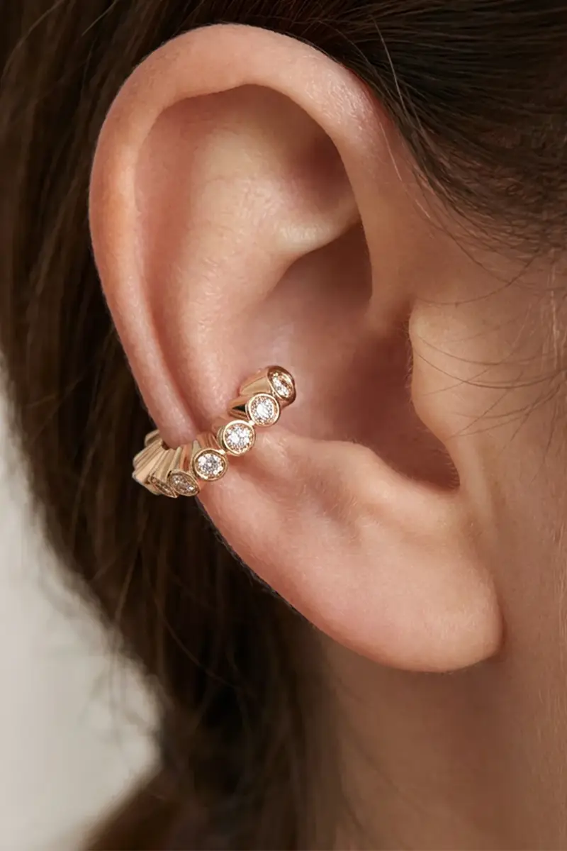 MAISON MARCELLE Diamond Ribbed Serti Clos Ear Cuff | Thumbnail 3