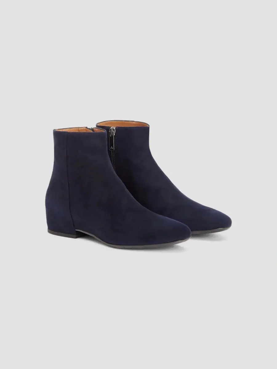 Aquatalia Women's Ulyssa Suede Booties | Thumbnail 2 Aquatalia Women's Ulyssa Suede Booties | Thumbnail 2