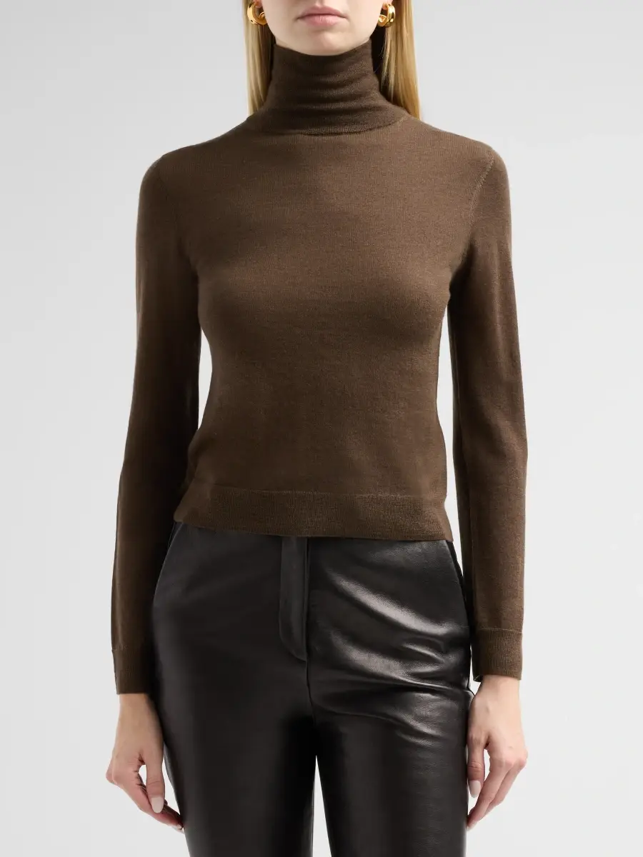 Vince Women's Turtleneck Cashmere-Silk Sweater | Thumbnail 5 Vince Women's Turtleneck Cashmere-Silk Sweater | Thumbnail 5