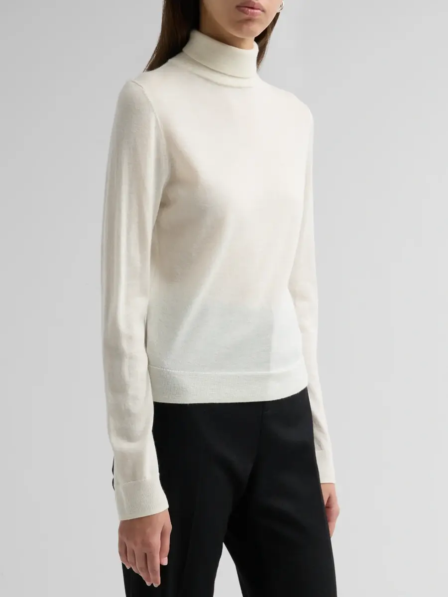 Vince Women's Turtleneck Cashmere-Silk Sweater | Thumbnail 4 Vince Women's Turtleneck Cashmere-Silk Sweater | Thumbnail 4