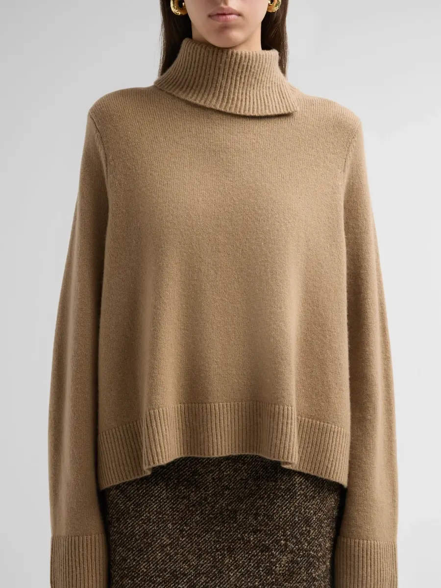 Vince Women's Swing Rib-Knit Wool-Cashmere Sweater | Thumbnail 5 Vince Women's Swing Rib-Knit Wool-Cashmere Sweater | Thumbnail 5