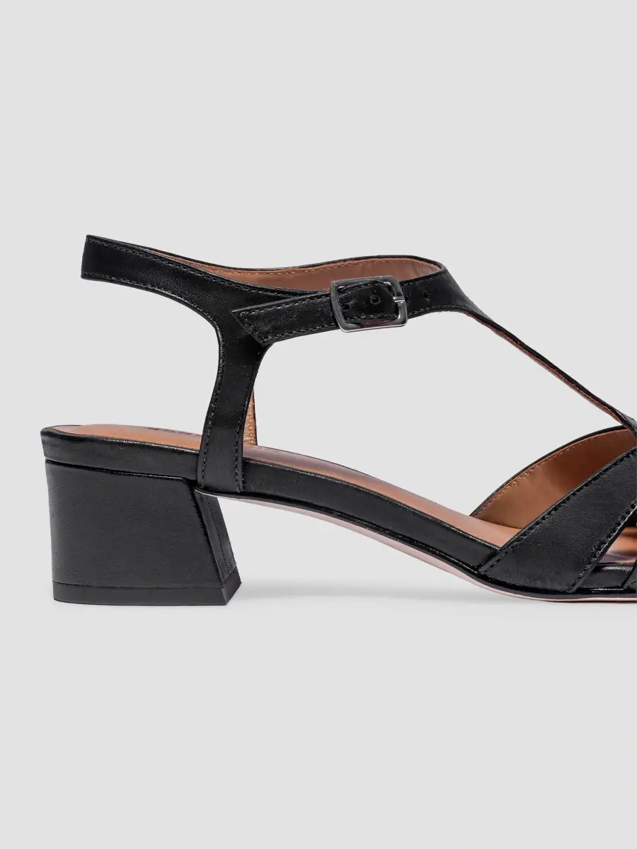 Bernardo Women's Jean Low Heel Sandals | Thumbnail 5