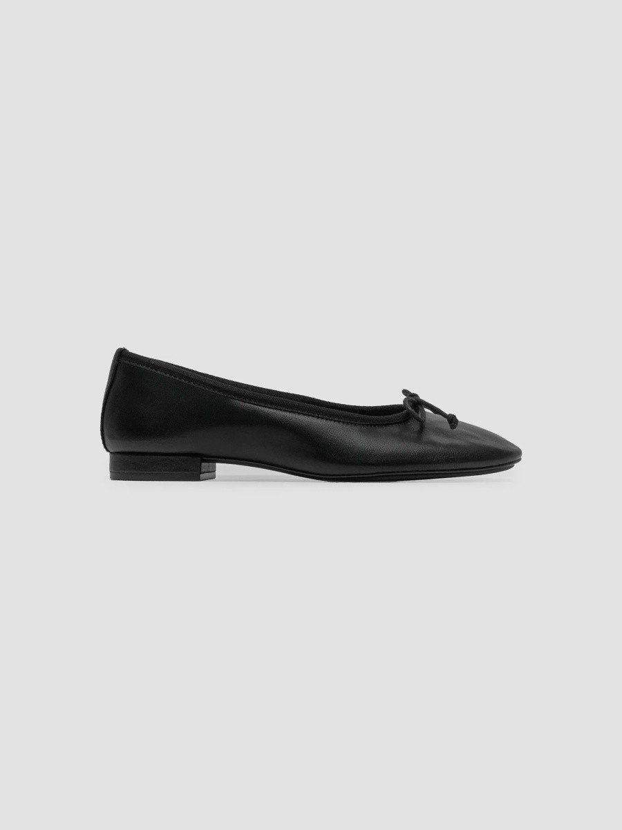 Women's Barbara Ballet Flats Women's Barbara Ballet Flats