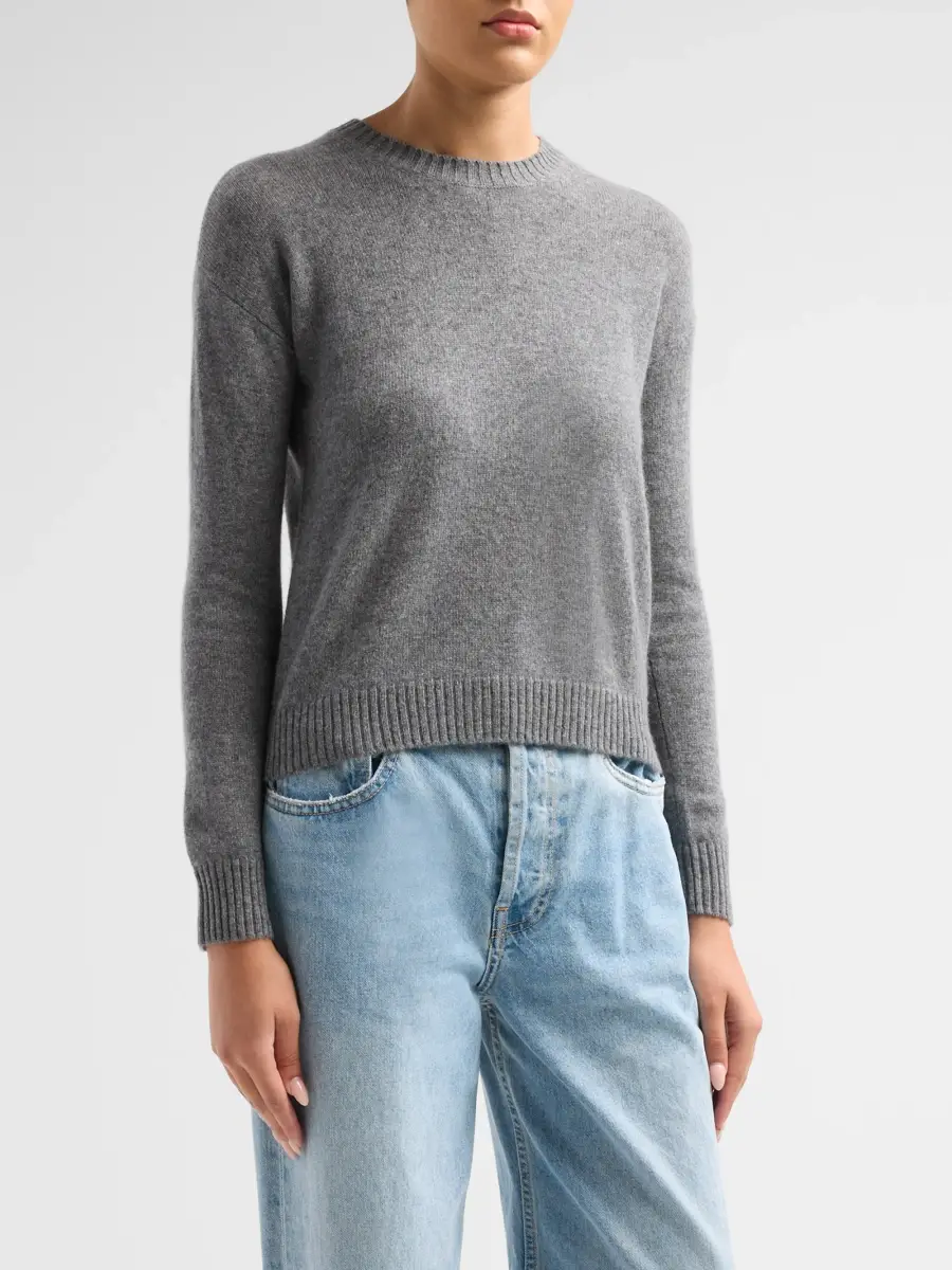 Saks Fifth Avenue Women's Basic Cashmere Easy Crewneck Sweater | Thumbnail 4 Saks Fifth Avenue Women's Basic Cashmere Easy Crewneck Sweater | Thumbnail 4