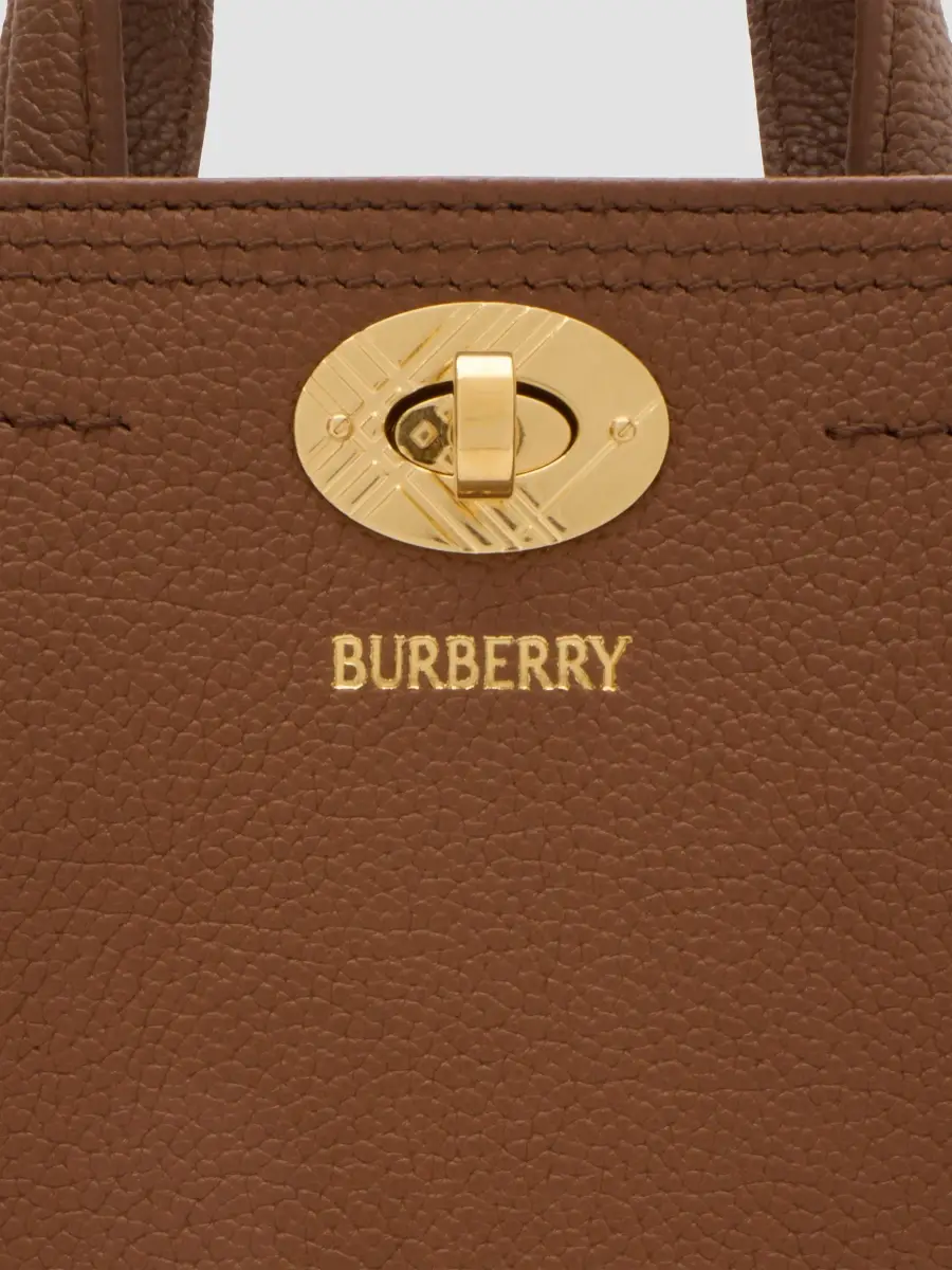 Burberry Women's Cotswolds Leather Tote Bag | Thumbnail 4 Burberry Women's Cotswolds Leather Tote Bag | Thumbnail 4