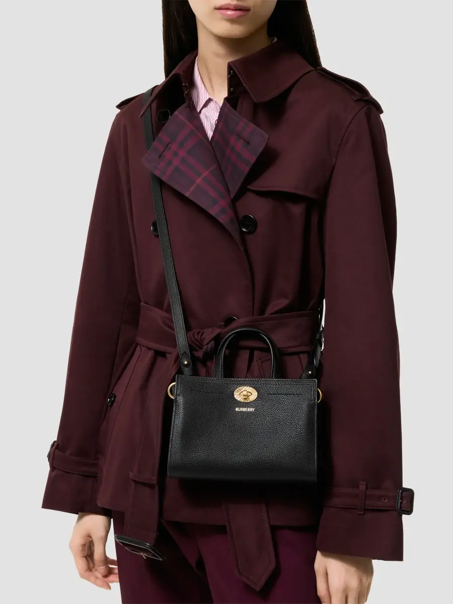 Burberry Women's Cotswolds Leather Tote Bag | Thumbnail 3 Burberry Women's Cotswolds Leather Tote Bag | Thumbnail 3