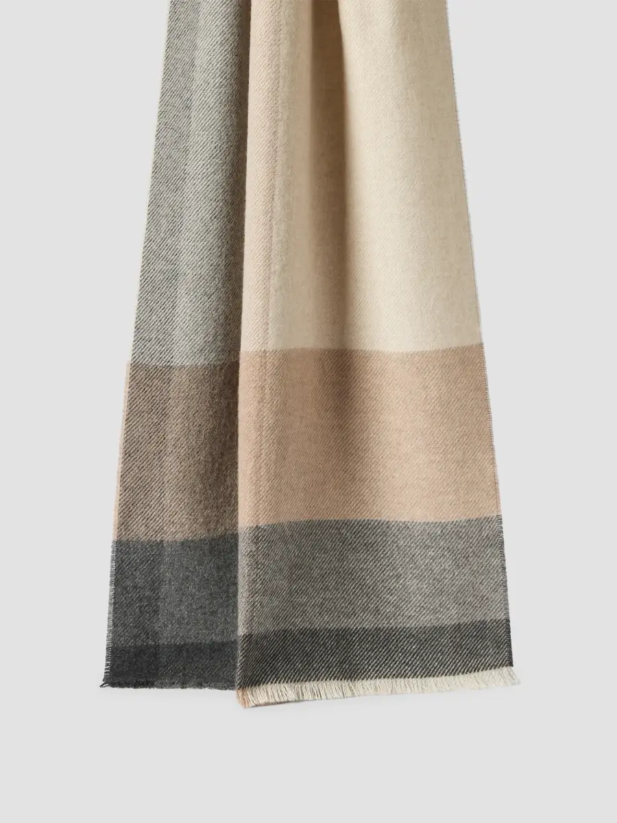 Brunello Cucinelli Men's Wool and Cashmere Checked Twill Scarf | Thumbnail 2 Brunello Cucinelli Men's Wool and Cashmere Checked Twill Scarf | Thumbnail 2