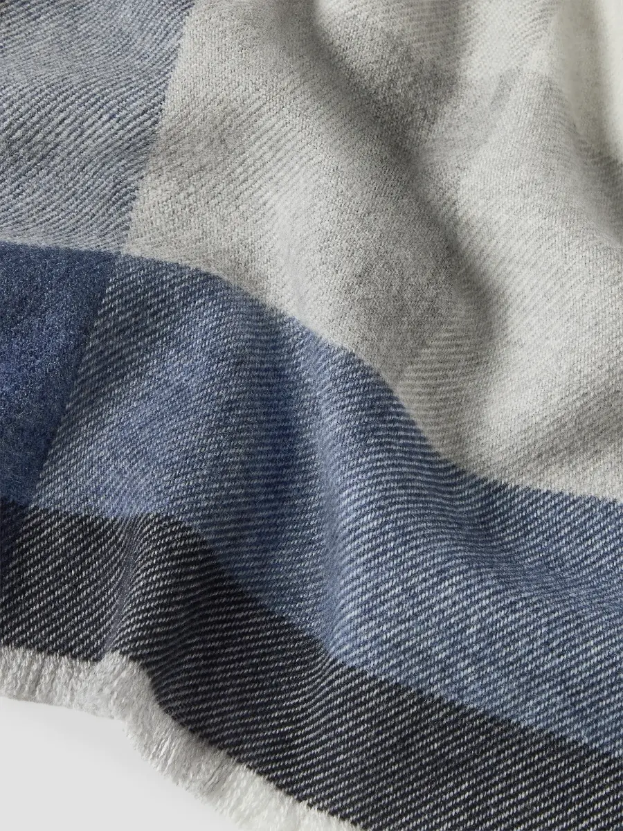 Brunello Cucinelli Men's Wool and Cashmere Checked Twill Scarf | Thumbnail 3 Brunello Cucinelli Men's Wool and Cashmere Checked Twill Scarf | Thumbnail 3