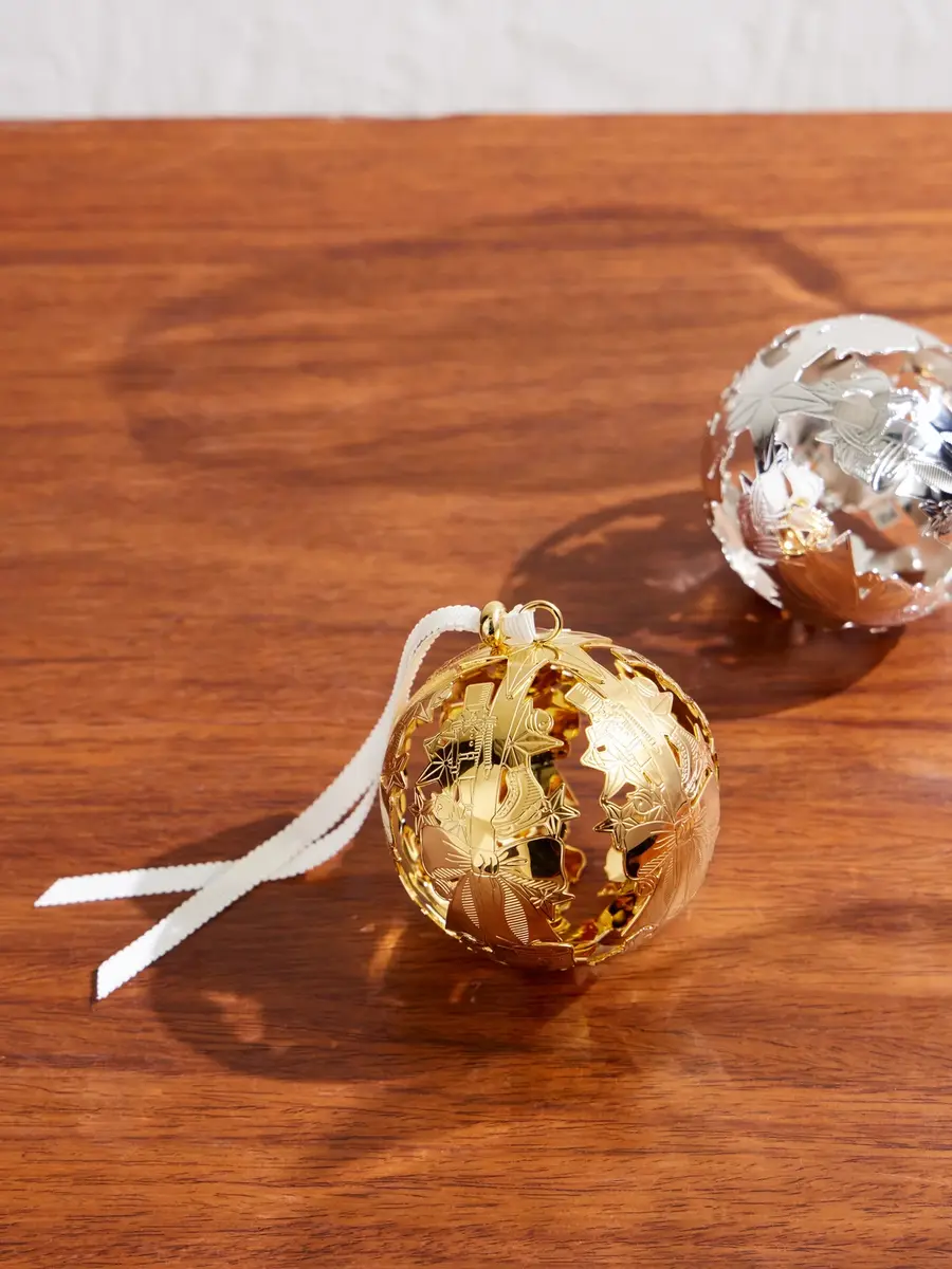 Christofle Sous le Sapin Gold-Tone Christmas Ornament - Men | Thumbnail 2 Christofle Sous le Sapin Gold-Tone Christmas Ornament - Men | Thumbnail 2
