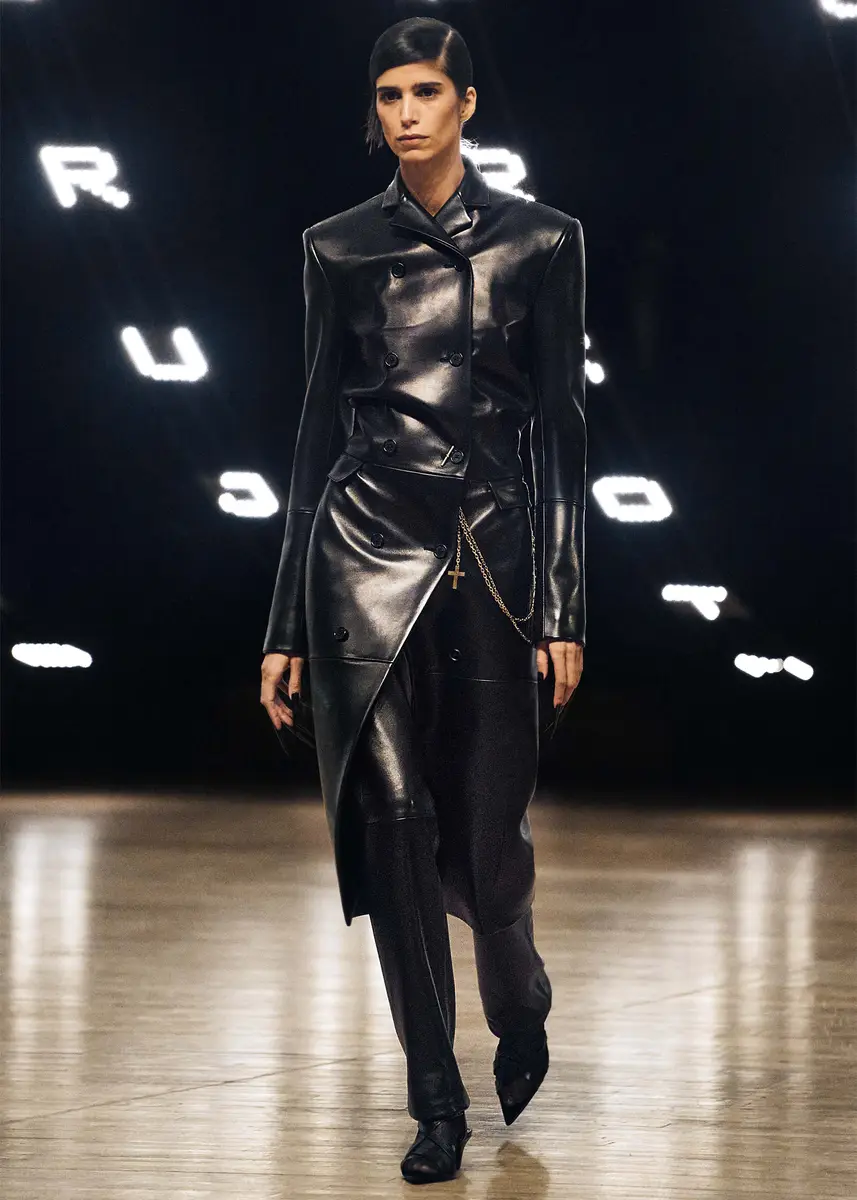 Khaite Rolon Coat In Black Leather | Thumbnail 6 Khaite Rolon Coat In Black Leather | Thumbnail 6
