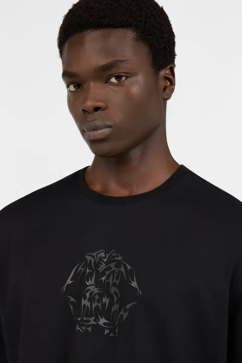 Roberto Cavalli Black T-Shirt Tonal Logo | Thumbnail 4 Roberto Cavalli Black T-Shirt Tonal Logo | Thumbnail 4